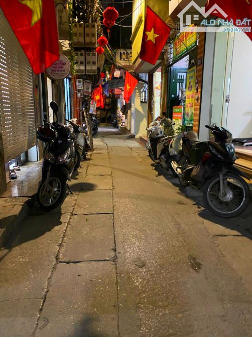 KIM MÃ - BA ĐÌNH- MT 4,8M- NGÕ THÔNG - KINH DOANH- LÔ GÓC HAI THOÁNG - SỔ ĐẸP - 10.5 TỶ - 4
