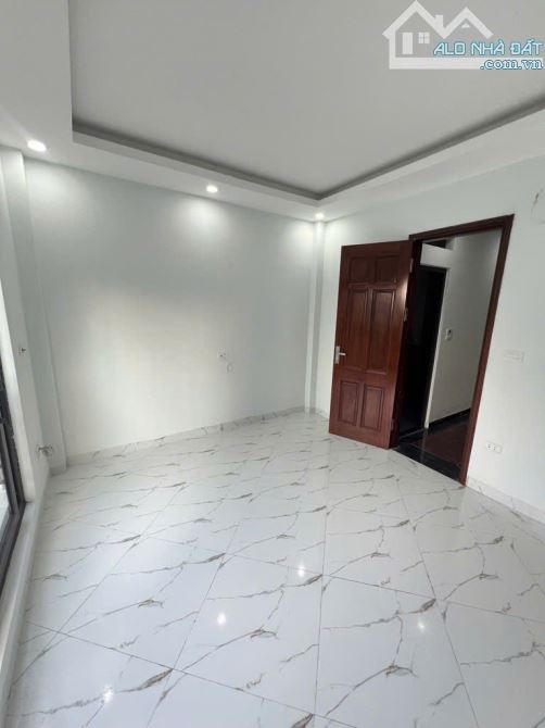 Siêu phẩm Nhà Lạc Thị Ngọc Hồi 40m 5 t lô góc gara ô tô nhà mới Koong giá 6.4 tỷ - 4
