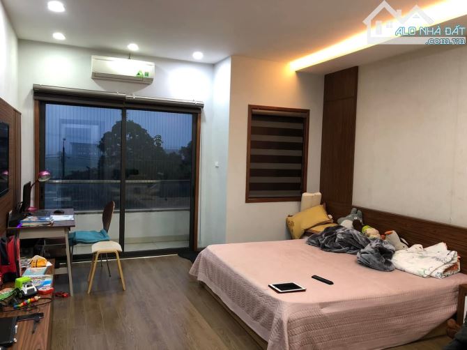 BÁN NHÀ PHẠM TUẤN TÀI 67m2 × 5T THANG MÁY - NHÀ MỚI + GARA Ô TÔ + 2 Ô TÔ TRÁNH - 2 THOÁNG