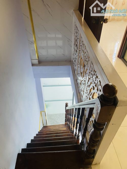 Bán nhà mặt tiền giá rẻ Q8 dưới 4 tỷ ngay chợ Trần Văn Thành p8, 4m×7m - 4