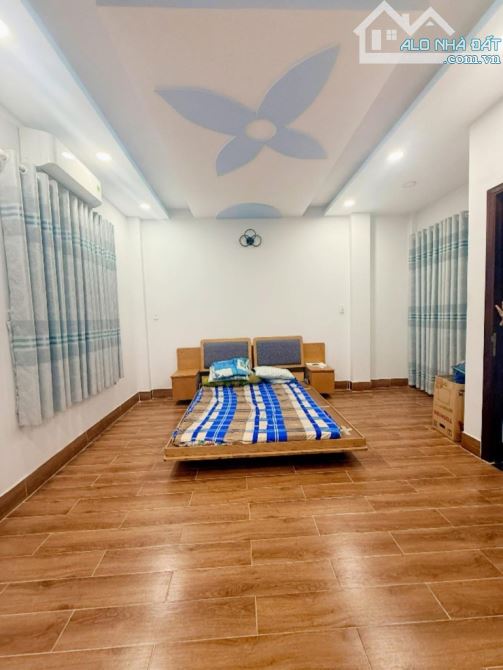 Kế bên Aeon Tân Phú- Tân Kỳ Tân Quý- DT 100m2 (55x20m)- Hẻm xe hơi đỗ cửa - 4