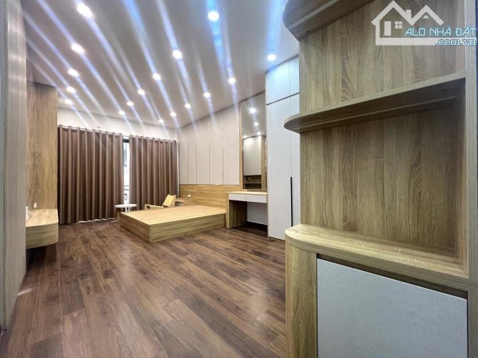 Bán nhà Phùng Chí Kiên, 44m2, 6 tầng, thang máy, ô tô vào, 15.8 tỷ - 4