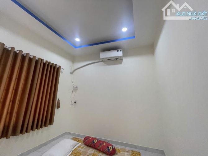 Nhà 2 tầng bên sông Hiệp Bình Chánh, gần chợ, thông Phạm Văn Đồng, Hoàn Công. Giá 4,35 Tỷ - 4