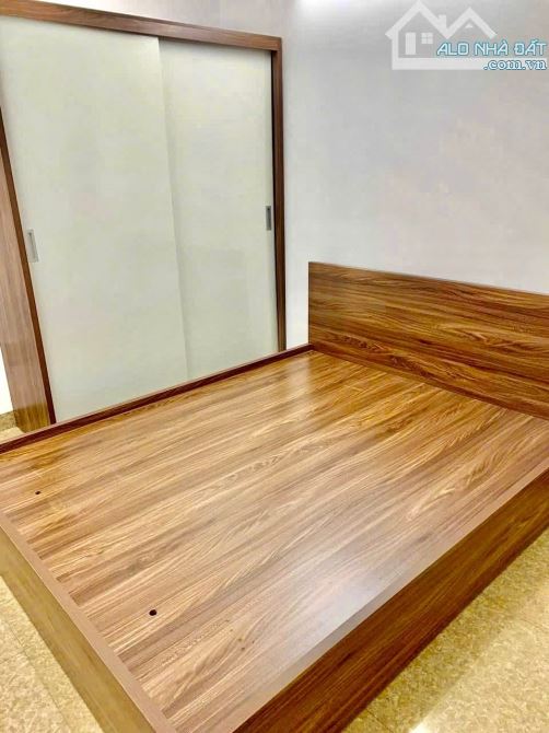 Bán rất gấp Ngọc Hà 23m2, lô góc 2 thoáng, gần phố, cạnh lăng Bác - 4