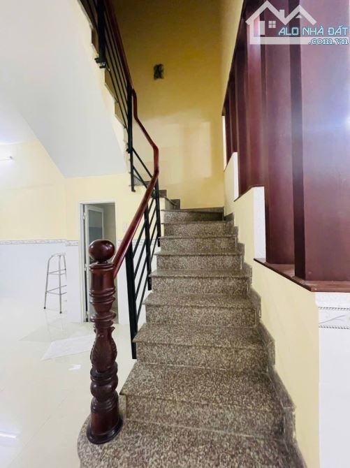Nhà đẹp Linh Đông Thủ Đức 2 tầng 70m², thông Phạm Văn Đồng, Kha Vạn Cân. giá chỉ 4,99 Tỷ - 4