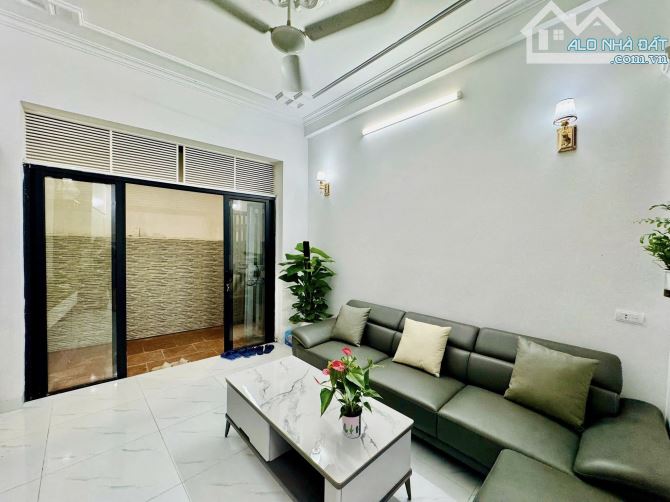 Bán Nhà Ngõ 151 Nguyễn Đức Cảnh, Hoàng Mai, 29m2x5T, giá 5.5 tỷ, 15m ra đường oto - 4