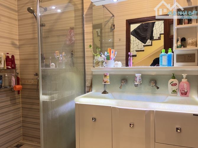 Bán nhà phố Ngô Xuân Quảng, Gia Lâm - 100 m2, MT 5m - Vỉa hè, ô tô tránh - Giá 16.1 tỷ - 4