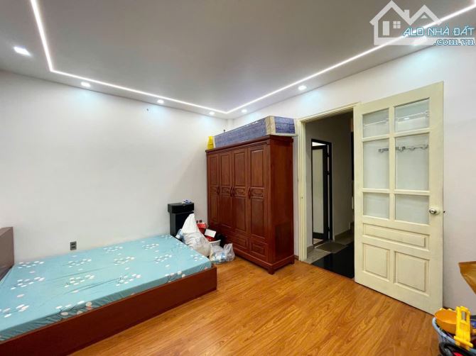 - Nhà 4 tầng dân xây Lô 22 Lê Hồng Phong - 5