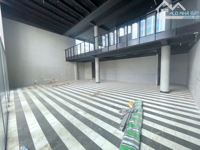 Nhà MT Đinh Bộ Lĩnh 10x10m Trệt.2Lầu.Vỉa hè rộng KD Đa Ngành - 5