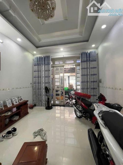 Gấp bán nhà 60m2 ngang 5M X 13M sát nách Emart Phan Huy Ích - P14 - Gò Vấp - nhỉnh nhẹ 6 t - 5