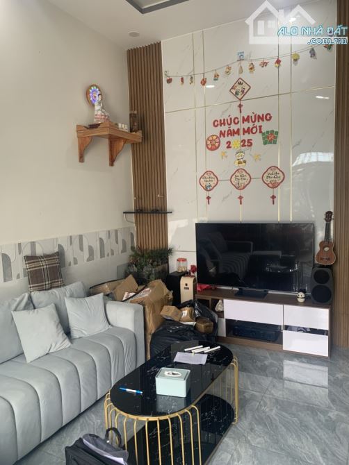 NHÀ ĐẸP Ở NGAY _ HXH TRÁNH BÌNH CHIỂU THỦ ĐỨC - 5