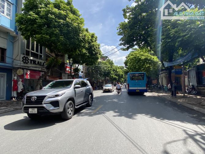 Bán nhà Tô Hiệu Hà Đông, 45m, phân lô bàn cờ, cách 1 nhà ra mặt phố, 4 tầng ở ngay - 5