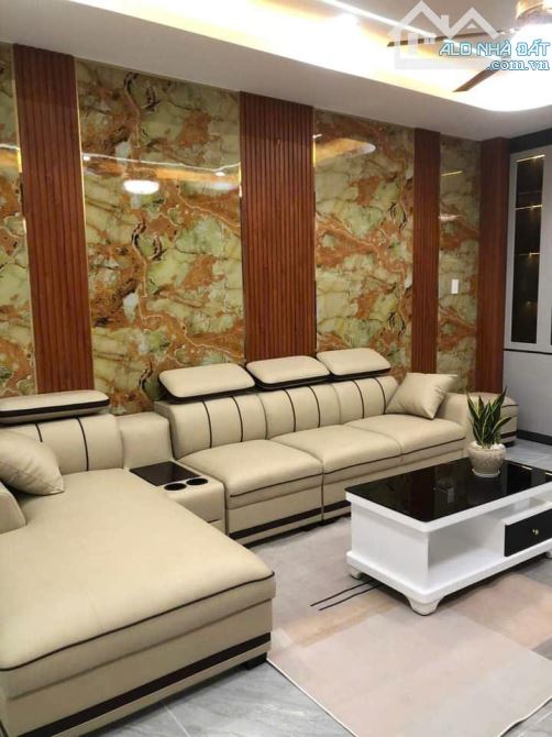 Bán căn 2 góc mặt tiền phường hiệp thành q12  4.5x15m , giá: 6 tỷ 45 còn TL - 5