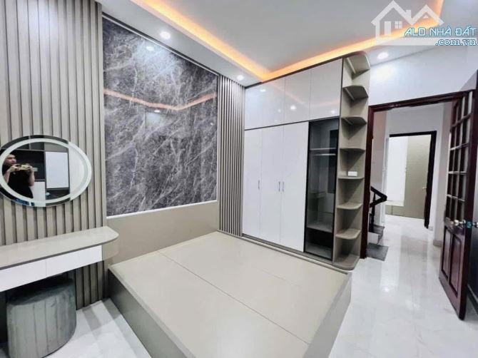 30M Ra Ô Tô Tránh, 150M Ra Phố Lạc Long Quân, Ngõ Thông - 5