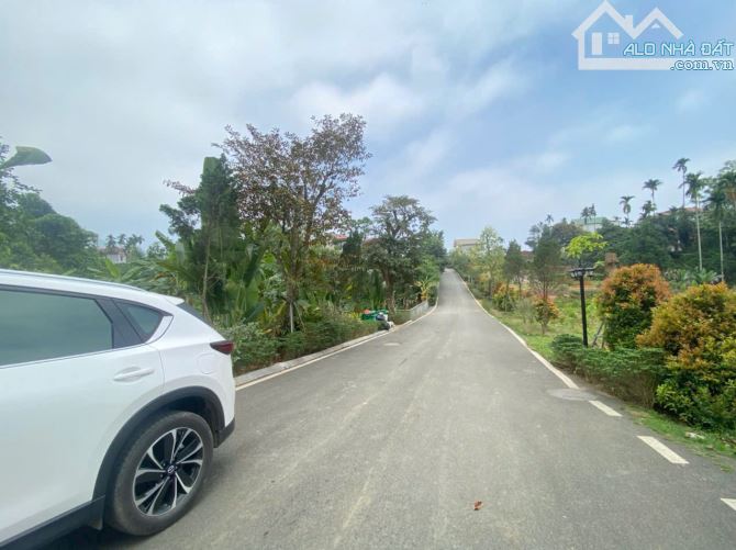 Sẵn hạ tầng đẹp khu làng châu âu, diện tích 585m 3 mặt đường, oto tránh khuôn viên đẹp - 5