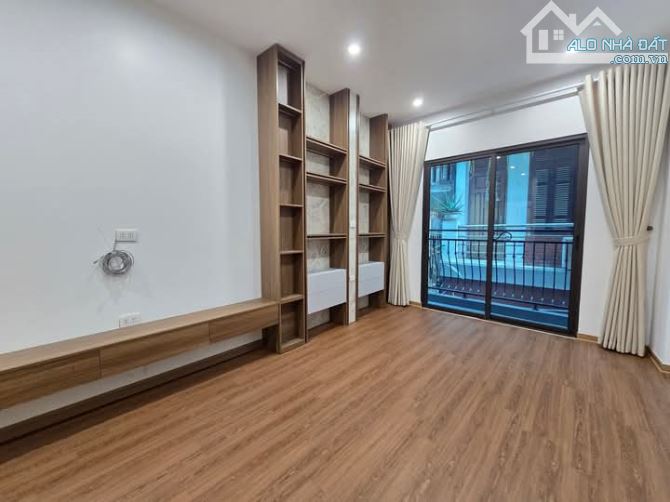 Nhà 5 tầng thang máy,ngõ phố Yên Lãng mới tinh,gần phố . - 5