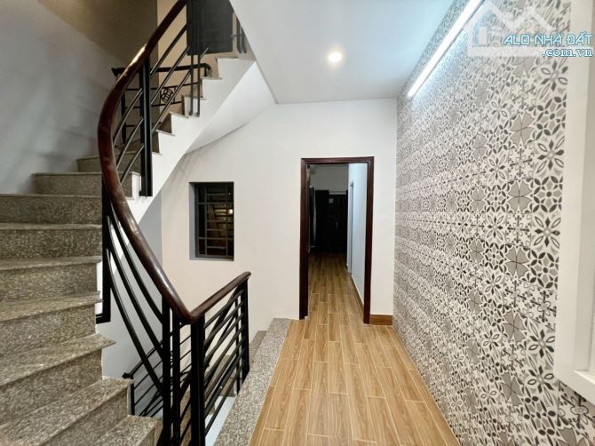 Bán Nhà Đường 3052 Phạm Thế Hiển- 6m x 18m -108m.2- 3 Lầu - 4PN-5WC F7 Q8- Nhà Mới Keng - 5