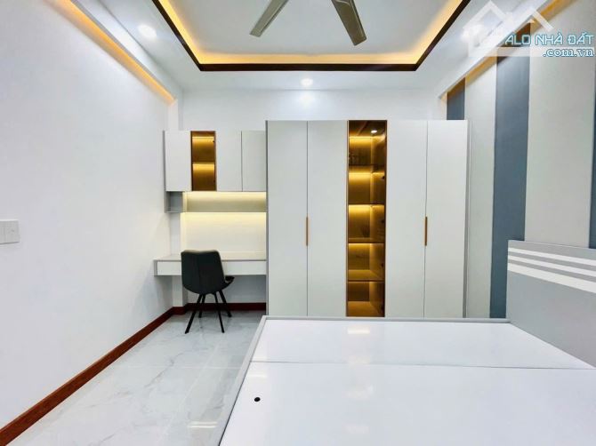 NGÔ GIA TỰ - PHƯỜNG 4- QUẬN 10 - SÁT MT - 37M2 - NHỈNH 8 TỶ - 5