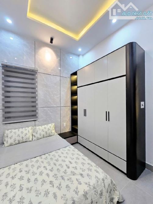 CẦN BÁN NHÀ 2 TẦNG KIỆT Ô TÔ ĐẬU DĐỔ TẬN CỬA LÝ THÁI TỔ ,THANH KHÊ GIÁ CHỈ NHỈNH 3TỶ - 5