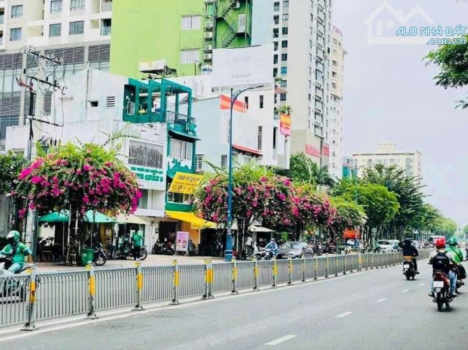 ‼️ Đường Bến Vân Đồn cực xịn ở Quận 4 , kế bên Quận 1 , mà hẻm trước nhà rộng 4 mét nữa ‼️ - 5