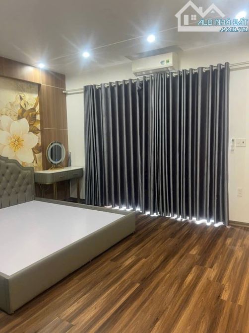 Bán nhà 4 tầng khung cột độc lập. Mặt ngõ 618 Ngô Gia Tự (Tđc sao sáng ) - 5