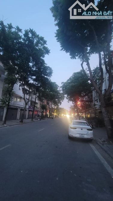 khu đô thị mới Văn Phú, hà đông Dt90m, 5 tầng, mtr 4.5  Giá 26.1 tỷ - 5