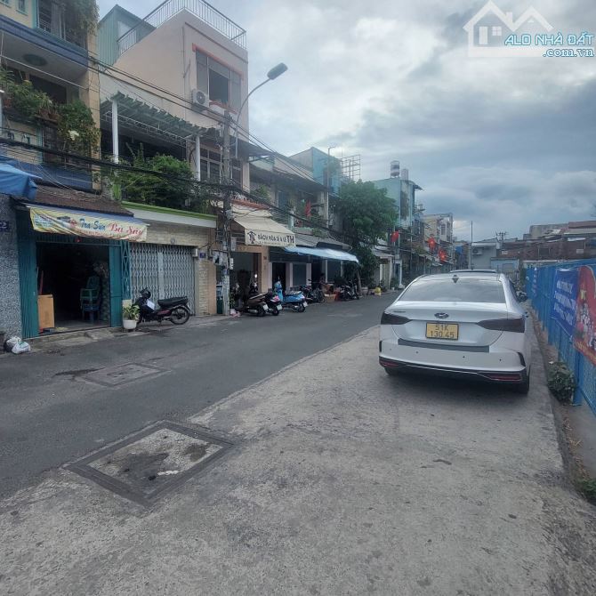 Nhà mặt tiền Quận 6 cần bán gấp – Gần trường học, công viên – Có thể cho thuê ngay - 5