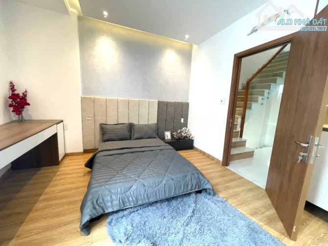"Nhà phân lô vip 4 tầng ngay Lê Đức Thọ 2 mặt hẻm trước sau 4x12 vuông vắn HXH 7m thông th - 5