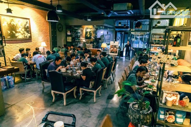 bán tòa nhà mặt tiền Cộng Hòa ́8x31 cn 241m2 giá 110 tỷ - 5