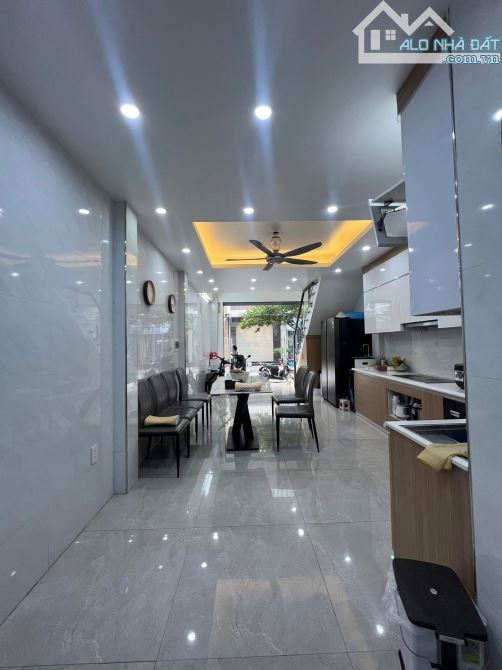 Bán nhà 5 tầng ĐẸP TĐC Xi Măng, Sở Dầu, Hồng Bàng, Hải Phòng. 4,65 tỷ - 5