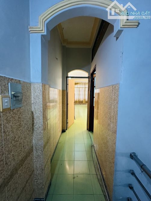 HXH ĐẬU CỬA NGÀY ĐÊM TRUNG TÂM TÂN PHÚ - GIÁP TÂN BÌNH NGAY BigC PHÚ THẠNH - 62M2 3 TẦNG B - 5