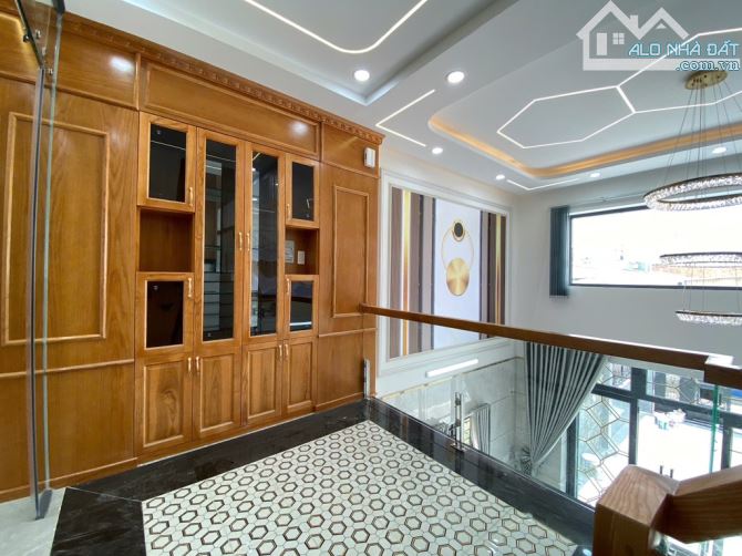 SIÊU PHẨM 5 TẦNG 105M2– NGANG 5.2M – NHÀ MỚI LUNG LINH – HẺM XE TẢI – KHU VIP AO ĐÔI  SỔ N - 5