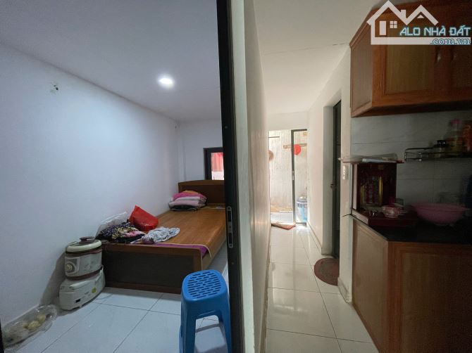 Cho thuê nhà nguyên căn có sân để xe hơi, 2 phòng ngủ 2 toilet - 5