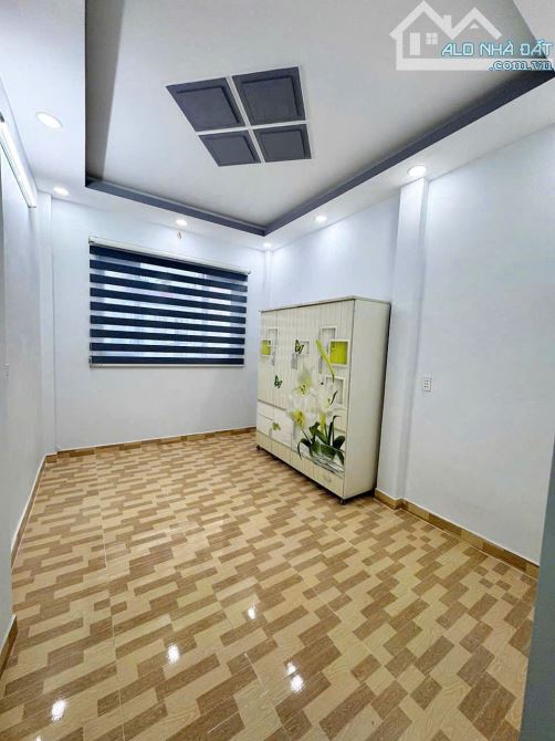 TÂY THẠNH, ĐƯỜNG T - LÊ TRỌNG TẤN -GẦN AEON, HẺM XE HƠI,  NHÀ 2 TẦNG MỚI ĐẸP - 32M2- 3.55 - 5