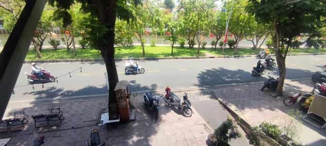 PHÚ NHUẬN_HOÀNG SA góc 2MT vĩa hè rất lớn ,NGANG 9M vị trí sầm uất_KD đa ngành_Giá TL mạnh - 5