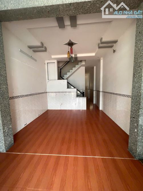 Bán nhà TDC Vĩnh Trường view biển 1 trệt 1 lầu, sân thượng: Dt: 56,1( ngang 4m nở hậu 4,4m - 5