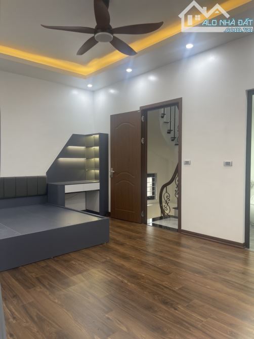 Siêu phẩm cực đẹp Minh Khai - GPXD chuẩn - 30m ra oto - 60m2, 5 tầng, mt 6m, giá 10.5 tỷ. - 5