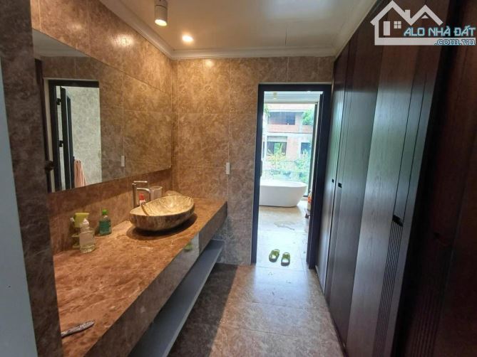 ✨️BIỆT THỰ VIP - 2 Mặt THOÁNG  - NỘI THẤT CỰC XỊN - Ở ĐẲNG CẤP - 📕DT=241m - 5