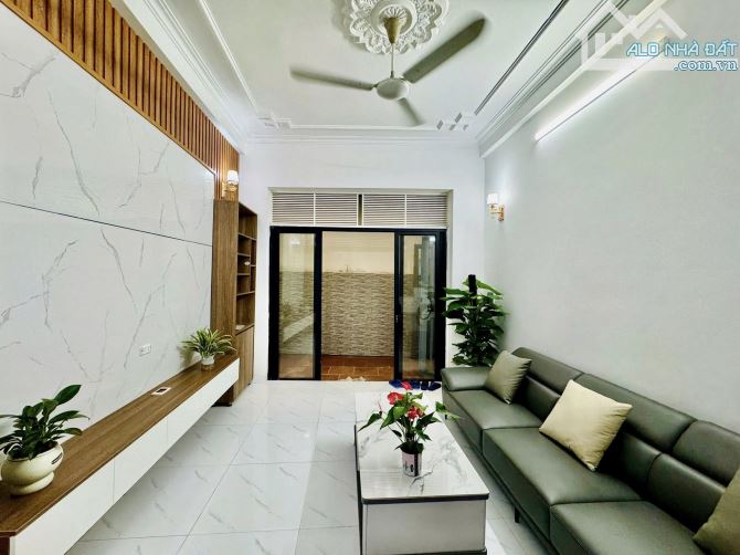 Bán Nhà Ngõ 151 Nguyễn Đức Cảnh, Hoàng Mai, 29m2x5T, giá 5.5 tỷ, 15m ra đường oto - 5