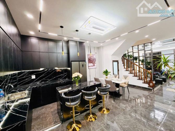 {Lô góc, 25m ra MP} Bán nhà Hai Bà Trưng DT:63m2, MT:4.7m giá 10.x tỷ - 5