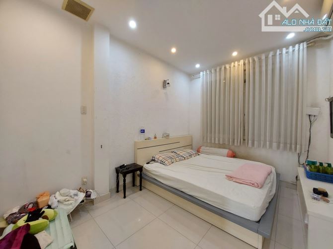 Gia đình gấp bán nhà Quận 1 ngay Phố Tây Bùi Viện CV 23T9, rẻ 20% thị trường - 6