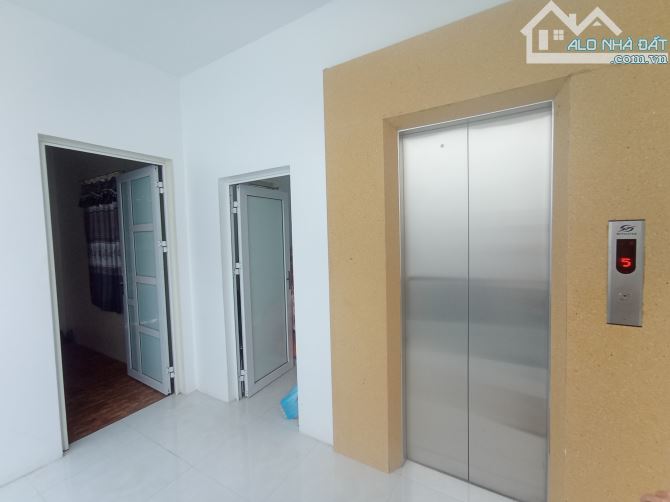 Bán nhà 5 tầng mặt đường Nguyễn Công Trứ kdt Hòa Vượng - 6