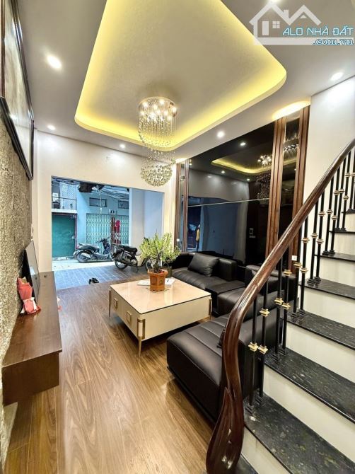 Bán nhà khu vực Hai Bà Trưng, hàng hiếm DT40m2;MT3,5;4T - 6