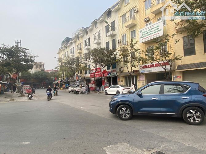 Giảm gần 1 tỷ - Đất Yên Nghĩa ô tô tránh view hồ, kinh doanh, gần vành đai 4, ĐH Fenika - 6