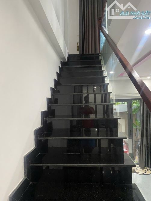 Nhà mặt tiền An Dương Vương - P Thành Nhất - 6