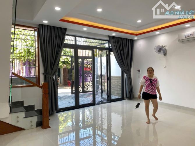 Bán nhà mới xây 3 tầng mặt tiền Mai An Tiêm-Vĩnh Phước cách biển 800m - 6