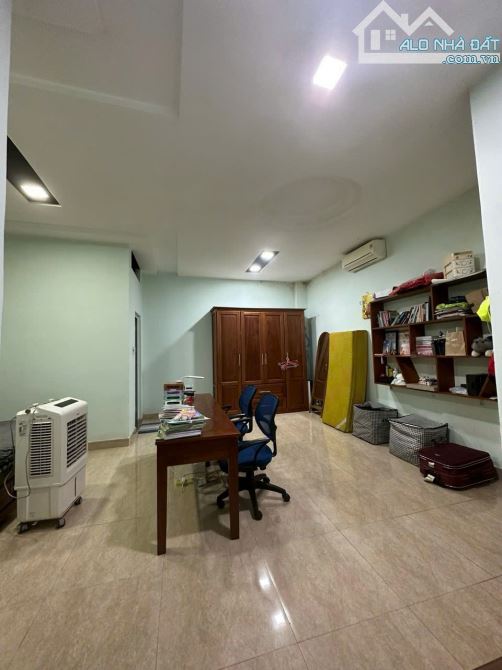 Bán Nhà 3 Tầng Mặt Tiền Trưng Nữ Vương gần Nguyễn Trác. - 6