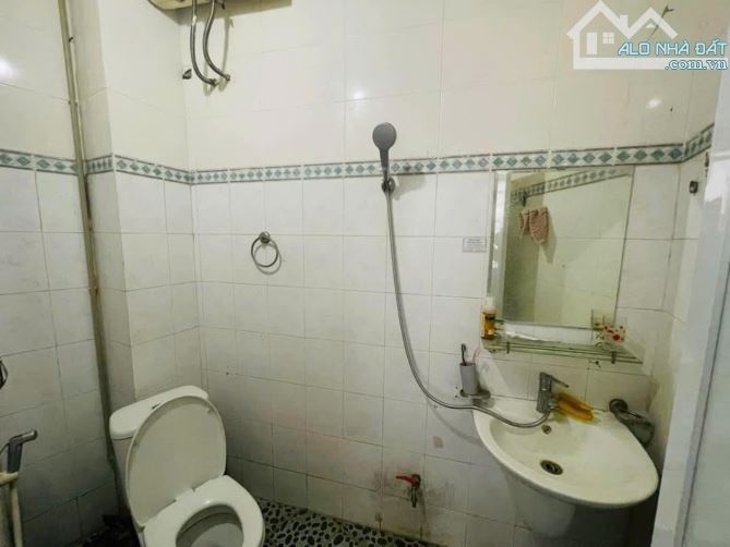 Cc cần bán nhà mặt phố núitruc giá mặt ngõ kinh doanh ngày đêm view hồ Giảng Võ - 6