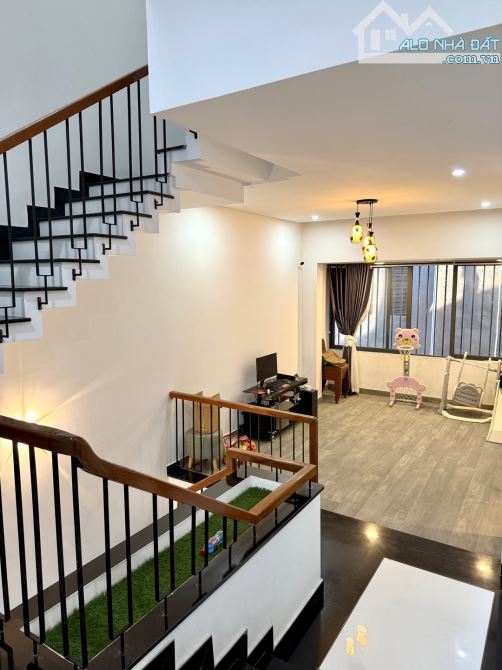 SIÊU PHẨM 4 TẦNG MẶT TIỀN BÀU GIA THƯỢNG- CHỦ ĐỂ FULL NỘI THẤT XỊN- MUA VỀ Ở NGAY. - 6