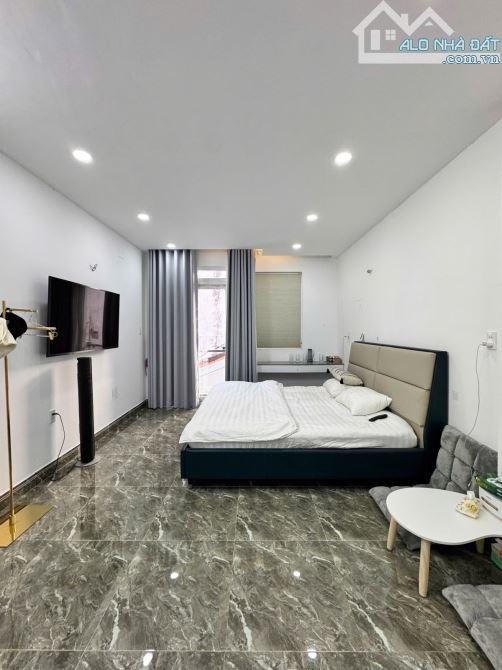 AN BÌNH - QUẬN 5 - SÁT MT - GẦN 70M2 - 5 TẦNG SIÊU ĐẸP - 7PN-7WC-  HCĐ. Giá 13.2 tỷ TL mạn - 6